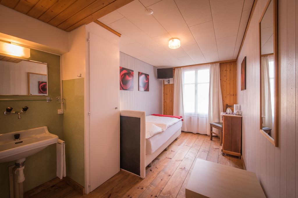 Hotel Tell And Apartments Unterseen Kültér fotó